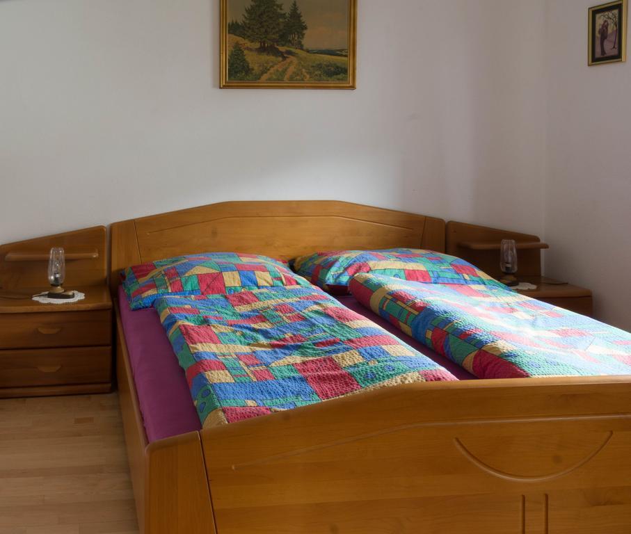 Ganhoer- Fam. Kaar Wintersdorf Room photo